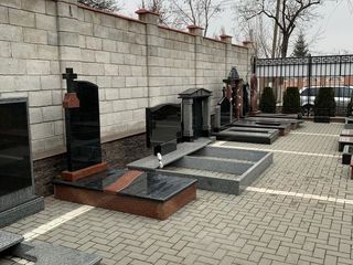 Monumente funerare din granit - ucraina - monumente premium