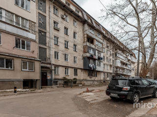 Apartament cu 2 camere, 59 m², Buiucani, Chișinău