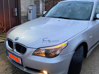 BMW 5 Series foto 7