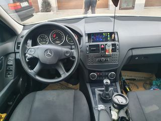 Mercedes C Class foto 6