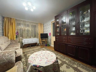 Apartament cu 2 camere, 43 m², Botanica, Chișinău foto 3