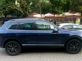 Volkswagen Touareg foto 2