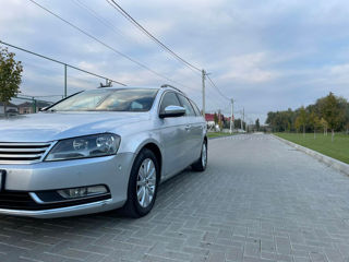 Volkswagen Passat foto 3