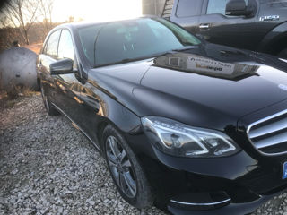 Mercedes E-Class foto 3