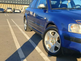 Volkswagen Passat foto 2