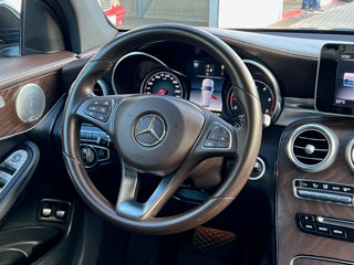 Mercedes GLC foto 10