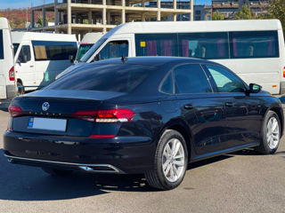 Volkswagen Passat foto 6