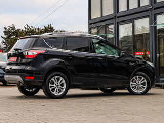 Ford Kuga foto 2