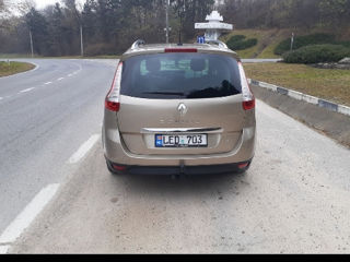 Renault Grand Scenic foto 4