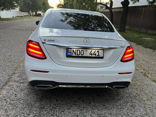 Mercedes E-Class foto 3