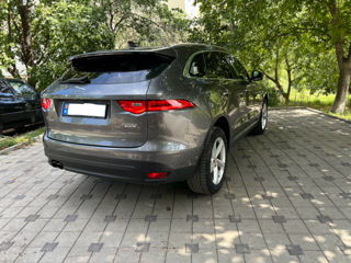 Jaguar F-PACE foto 9