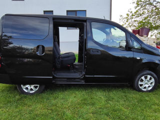 Nissan NV200 фото 3