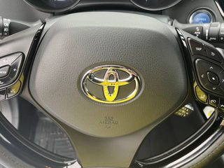 Toyota C-HR foto 9