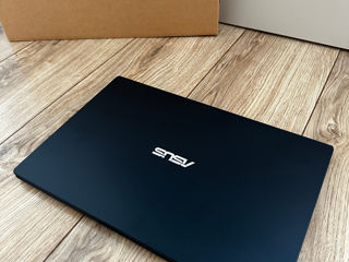 Продам новый ноутбук Asus Windows 11 foto 8