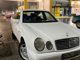 Mercedes E-Class