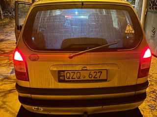 Opel Zafira foto 4