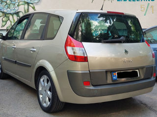 Renault Grand Scenic foto 6