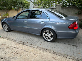 Mercedes E-Class foto 8