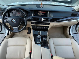 BMW 5 Series foto 5