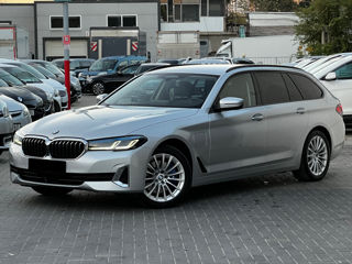 BMW 5 Series foto 5