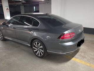 Volkswagen Passat foto 4