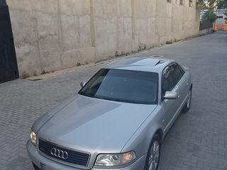 Audi A8 foto 4