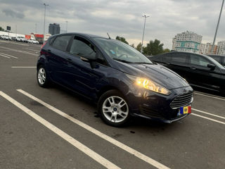 Ford Fiesta foto 3