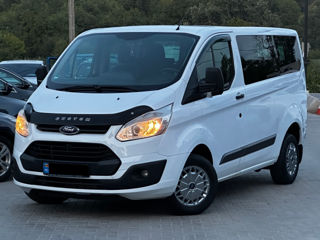 Ford Transit Custom 9 loc