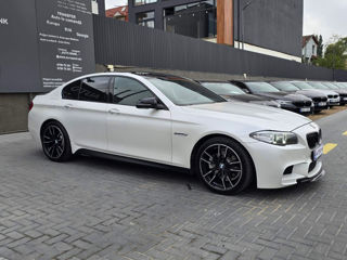 BMW 5 Series foto 5