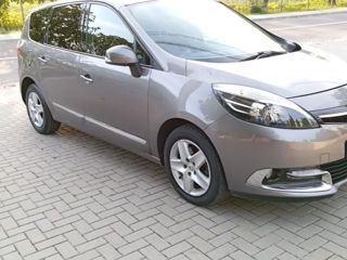 Renault Grand Scenic foto 3