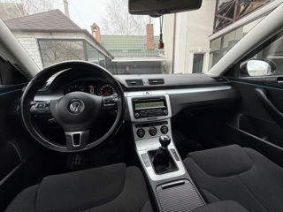 Volkswagen Passat foto 17