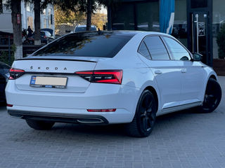 Skoda Superb foto 3