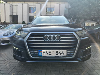 Audi Q7 e-tron