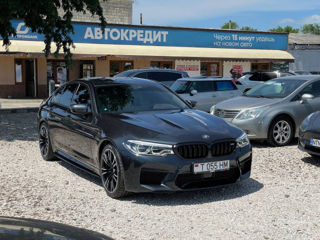 BMW M5 фото 0