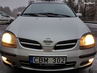 Nissan Almera Tino foto 1