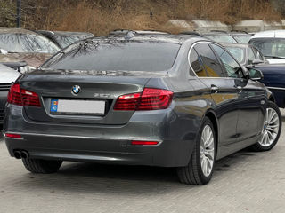 BMW 5 Series foto 3