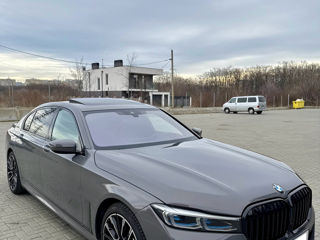 BMW 7 Series foto 3