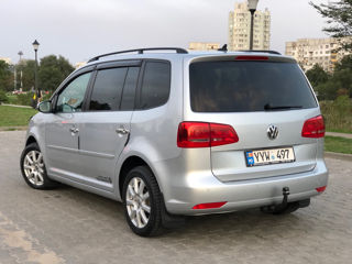 Volkswagen Touran foto 4