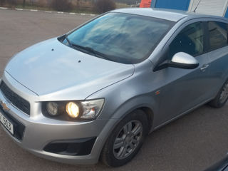 Chevrolet Aveo foto 2