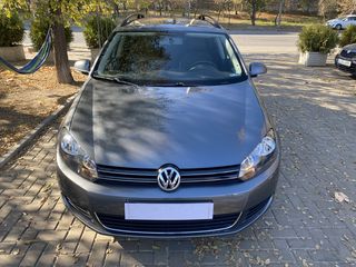 Volkswagen Jetta foto 2