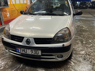 Renault Clio Symbol foto 4