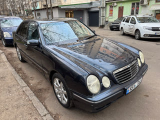 Mercedes E-Class