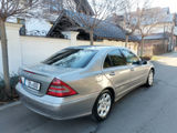 Mercedes C-Class foto 5