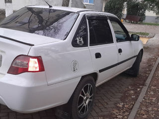 Daewoo Nexia foto 3