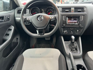 Volkswagen Jetta foto 9