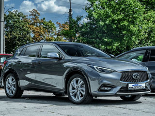 Infiniti Q30