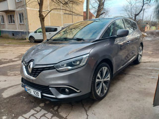 Renault Grand Scenic foto 2