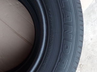 225/65 R17 2 buc.- 50€ foto 1