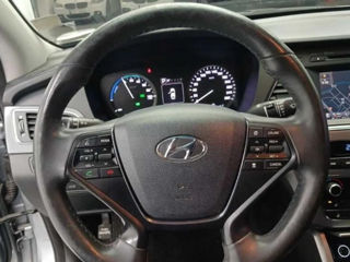 Hyundai Sonata foto 12
