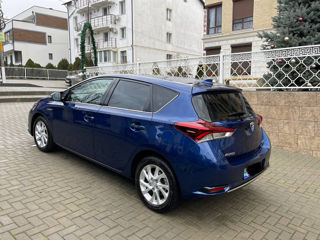 Toyota Auris foto 4